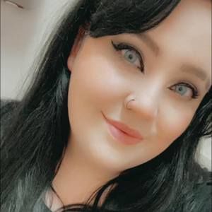 Meet your Posher, Carey